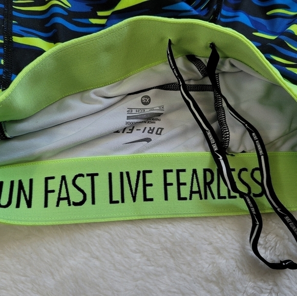 Nike Relay Dri Fit Running Crop Leggings Size XS - Picture 8 of 10